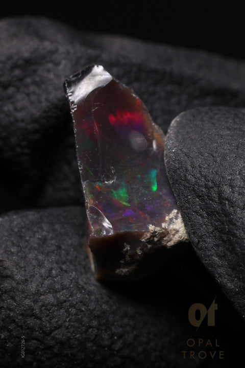 0.52g Rough Ethiopian Jewelry Grade Welo Opal