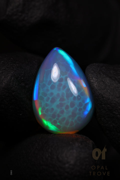 3.95ct Natural Ethiopian Teardrop Cabochon