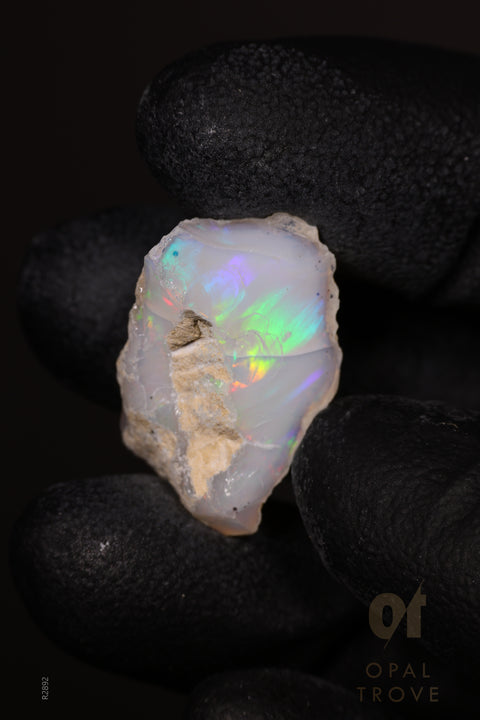 3.45g Rough Ethiopian Jewelry Grade Welo Opal