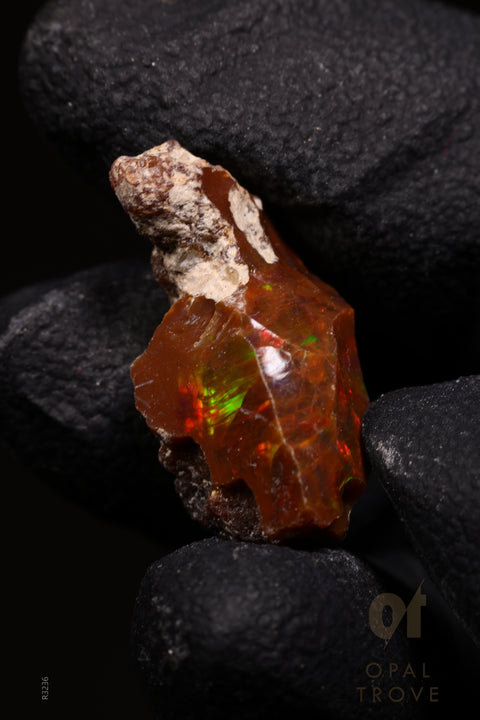 2.15g Rough Ethiopian Jewelry Grade Welo Opal