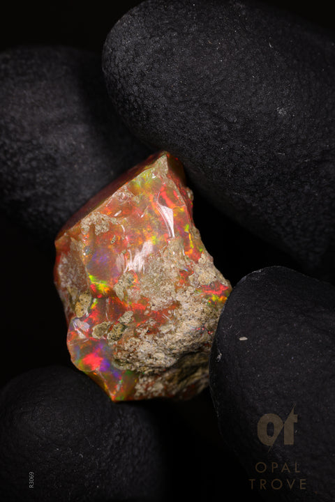 2.50 Rough Ethiopian Jewelry Grade Welo Opal