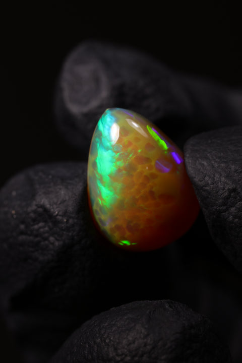 2.90ct Teardrop Cabochon