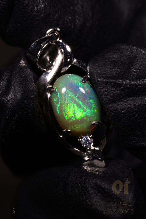 6.00ct Oblong Cabochon Pendant