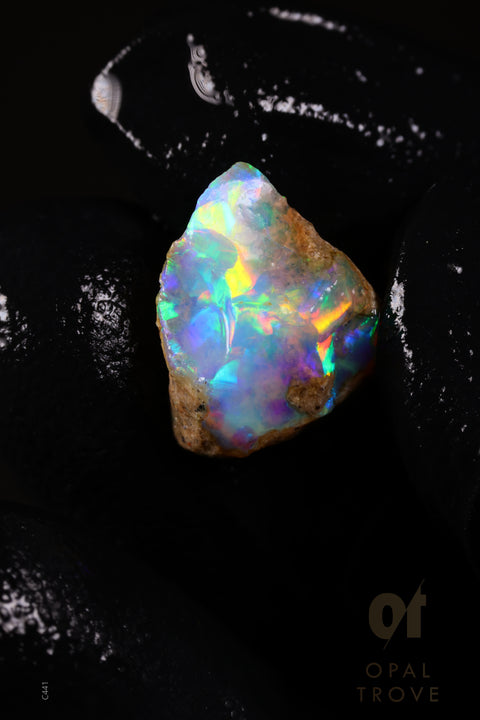 1.04g Rough Ethiopian Chalk Opal