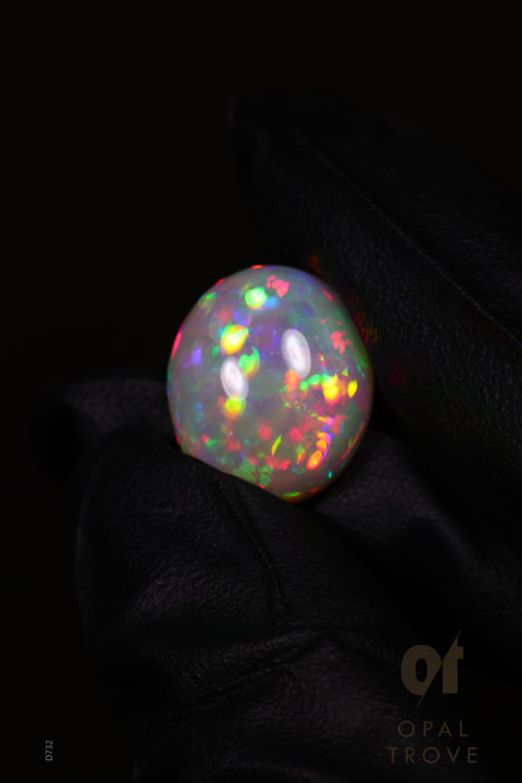 7.95ct Oblong Cabochon
