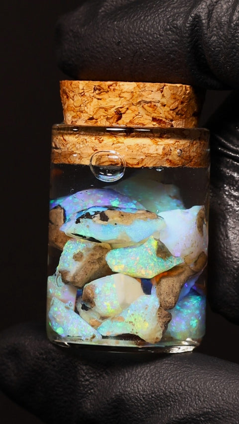 5.00g Chalk Opal Jar