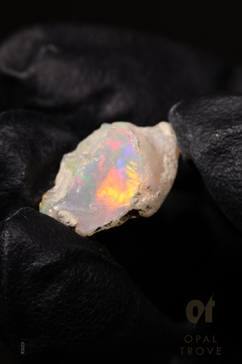 1.41g Rough Ethiopian Jewelry Grade Welo Opal