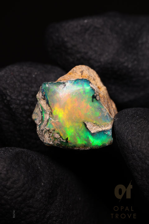0.92g Rough Ethiopian Jewelry Grade Welo Opal