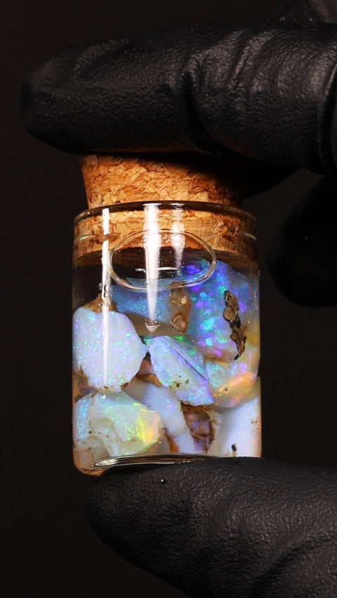 5.00g Chalk Opal Jar