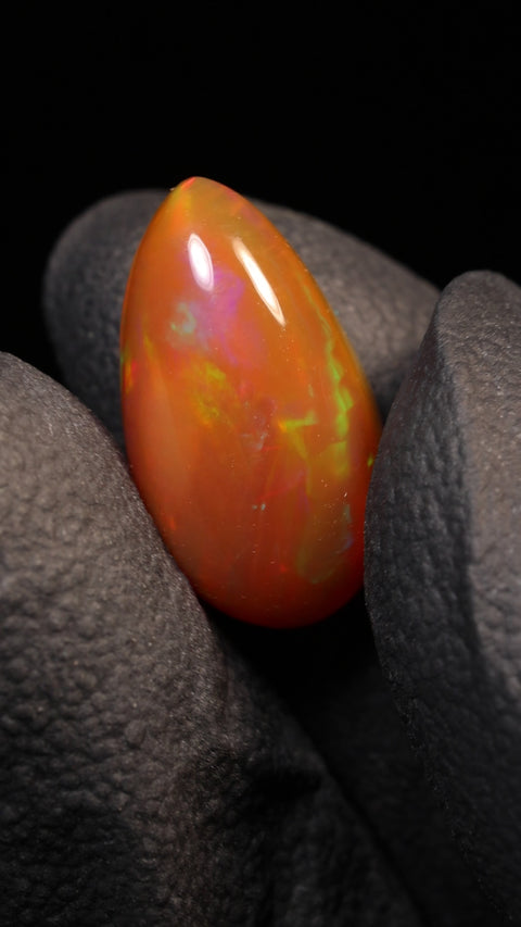 3.70ct Teardrop Cabochon