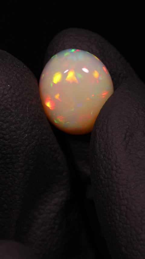 4.05ct Round Cabochon