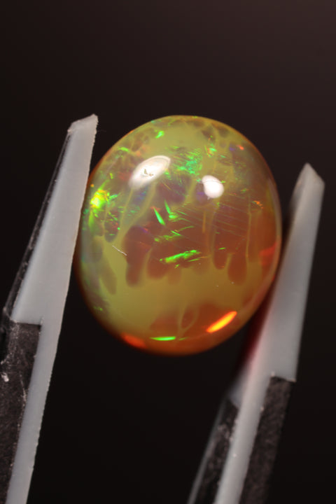 4.05 ct Round Cabochon