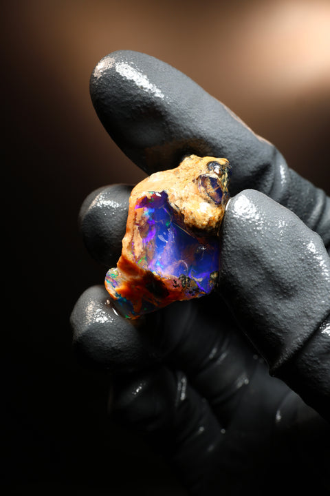 6.87g Rough Specimen