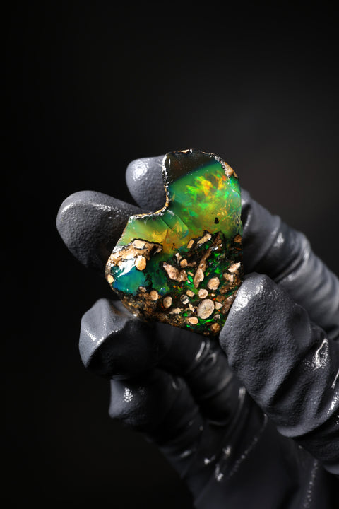 7.59g Rough Specimen