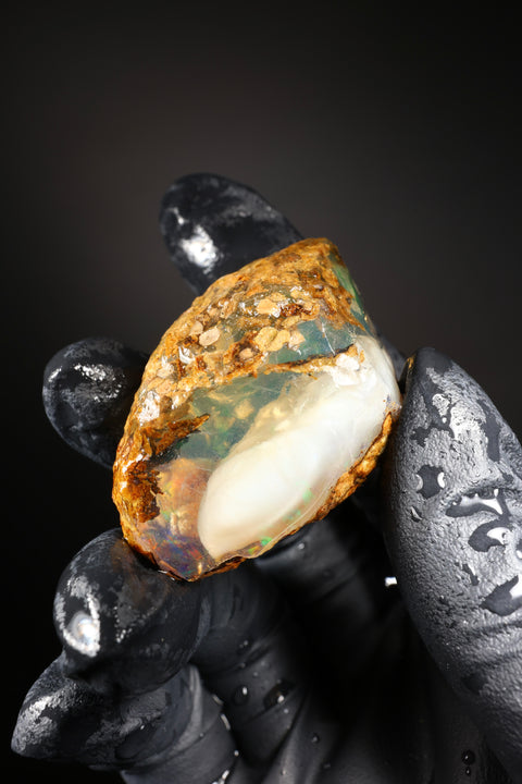 30.57g Rough Specimen