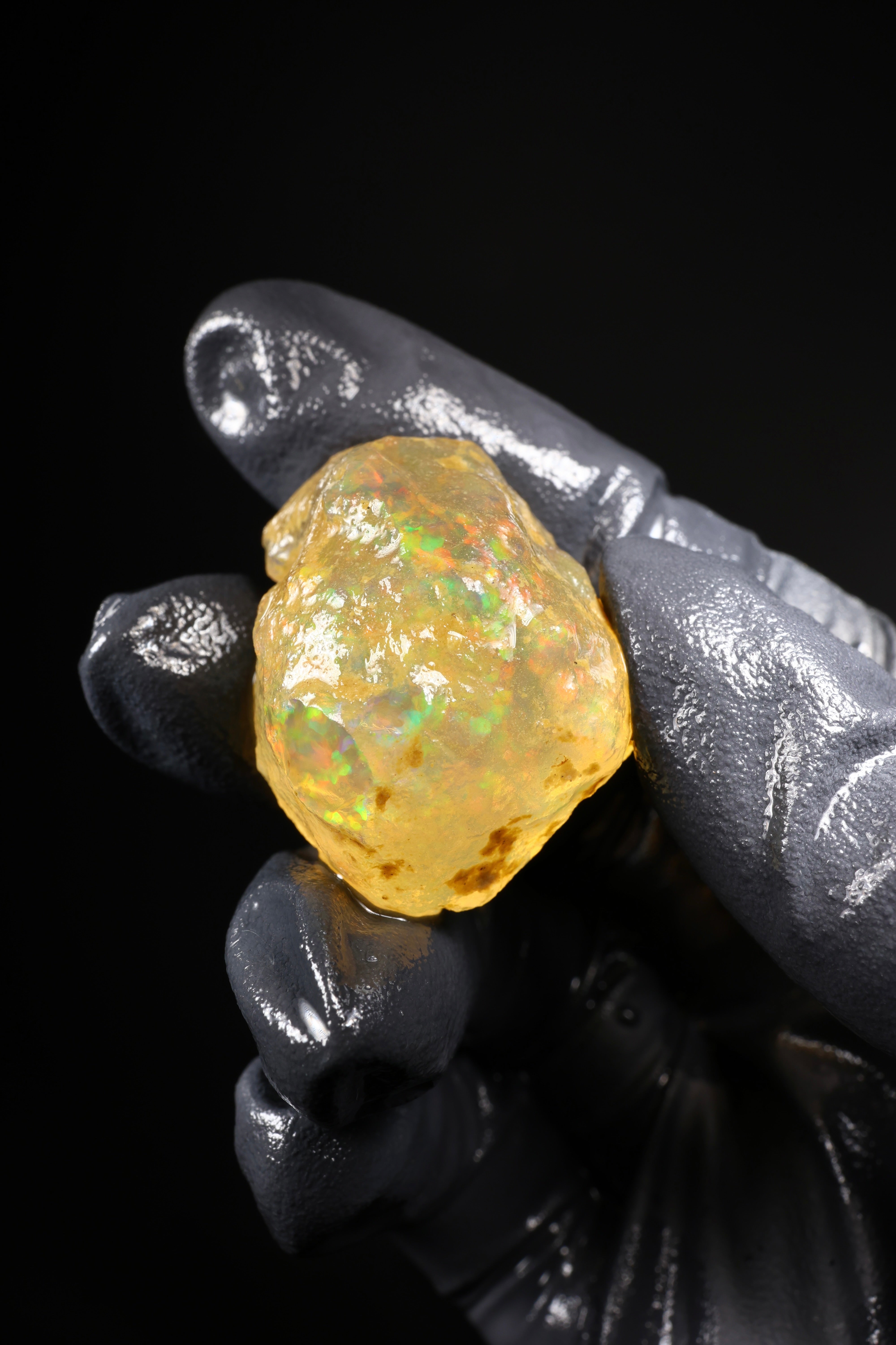 14.38g Rough Specimen – The Opal Trove