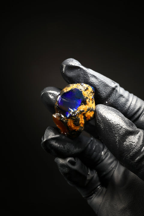 8.97g Rough Specimen