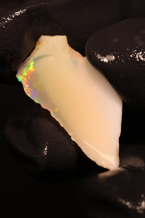 1.37g Chalk Opal