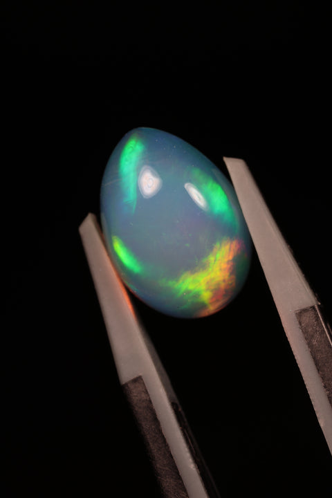 2.70ct Teardrop Cabochon
