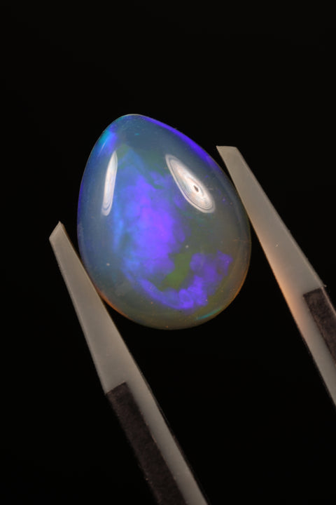 2.70ct Teardrop Cabochon