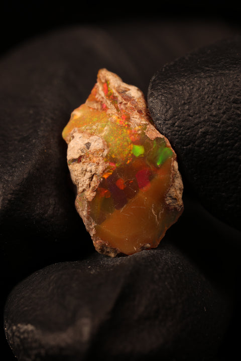 0.69g Rough Single