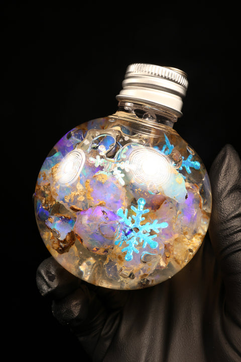 50g Snowflake Specimen Ornament