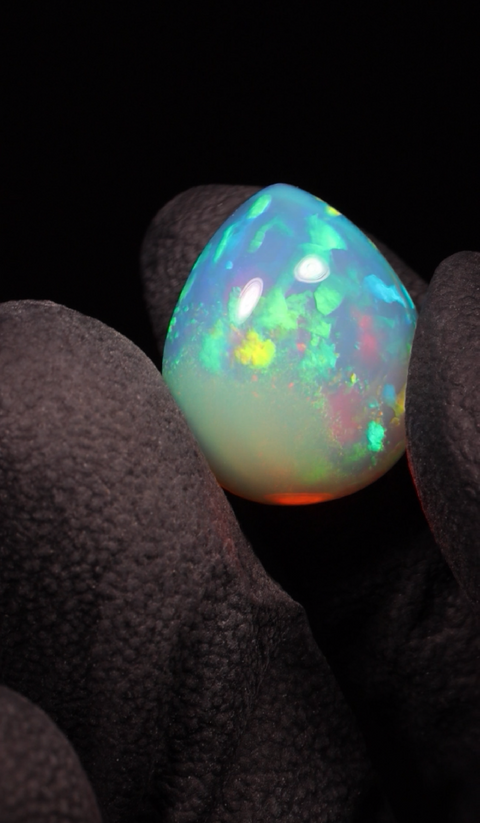6.80ct Teardrop Cabochon