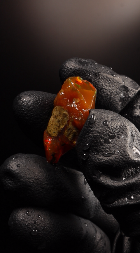 3.72g Rough Specimen
