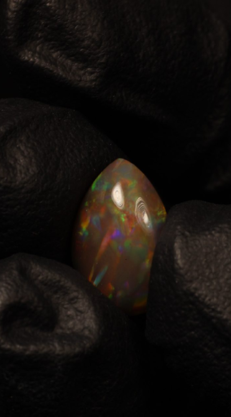 3.45ct Teardrop Cabochon