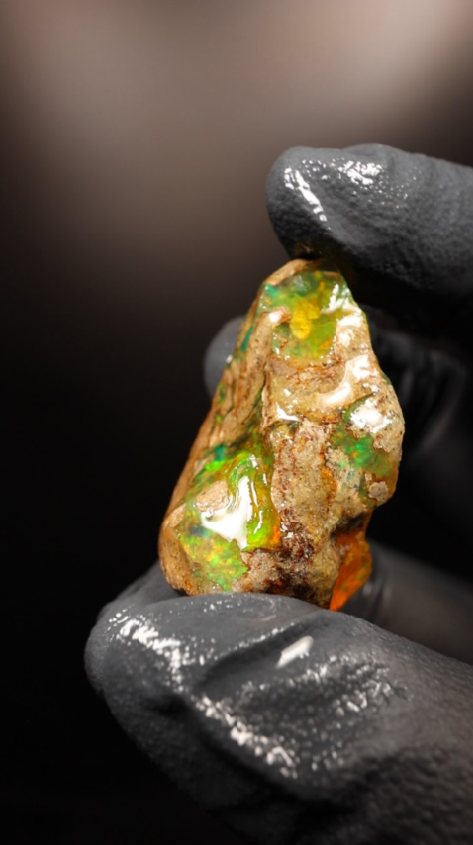 14.04g Rough Specimen