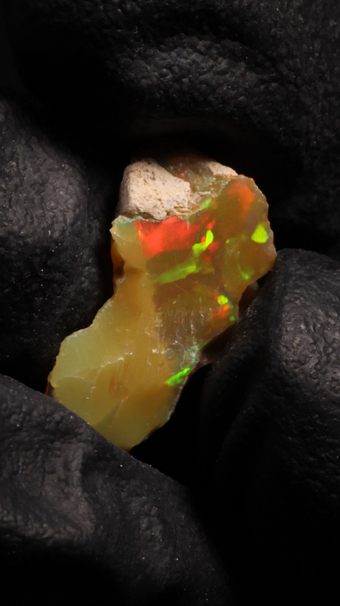 0.57g Rough Single