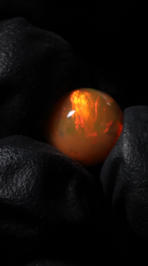 2.05ct Round Cabochon