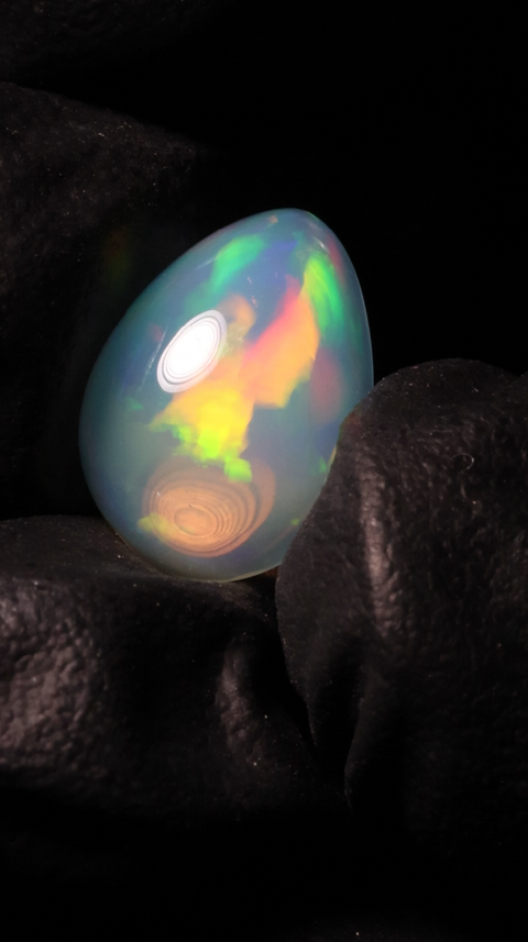 2.40ct Teardrop Cabochon