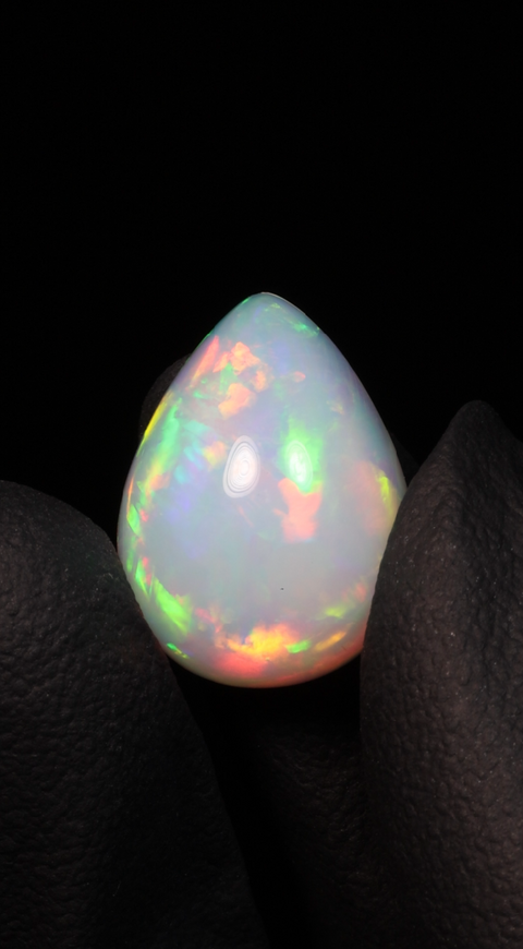 9.50ct Teardrop Cabochon