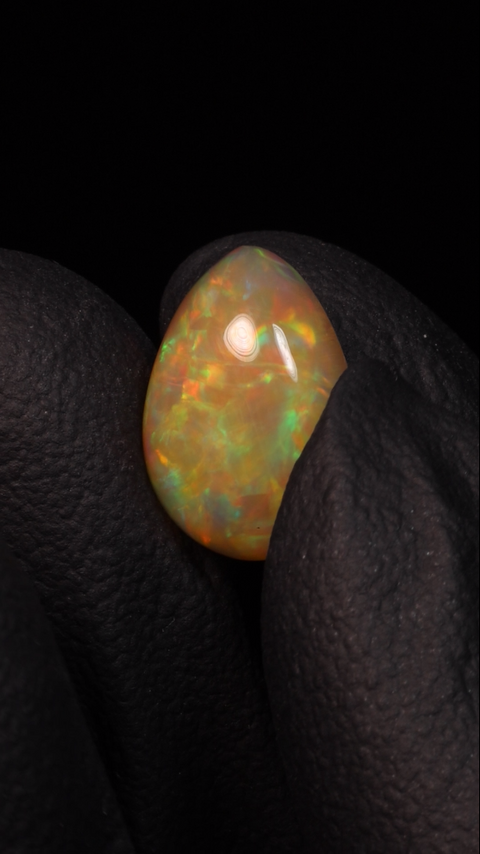 2.70ct Teardrop Cabochon