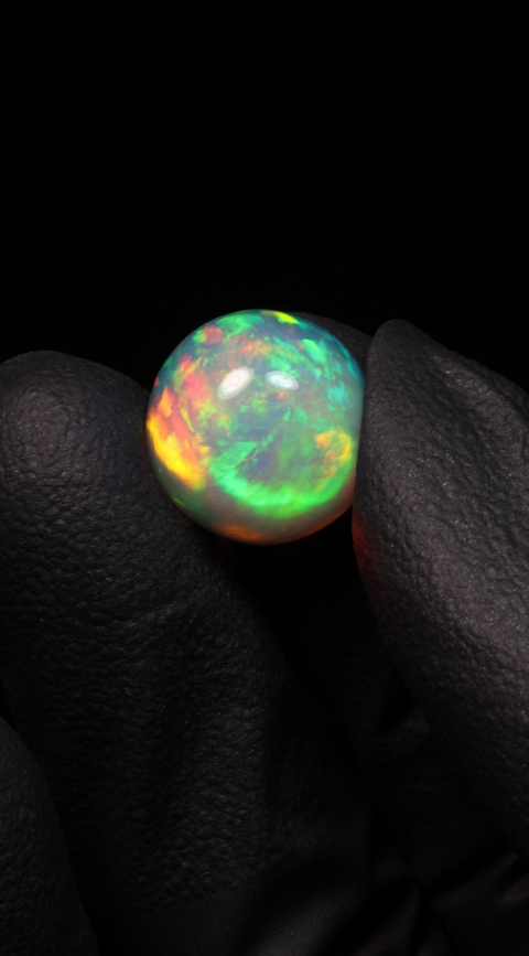 5.60ct Round Cabochon