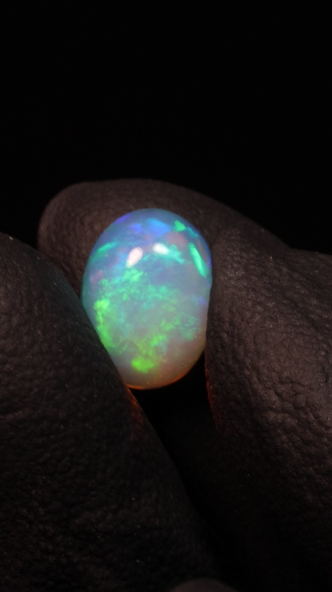 1.75ct Oblong Cabochon