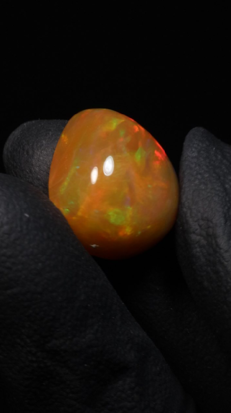 8.75ct Teardrop Cabochon