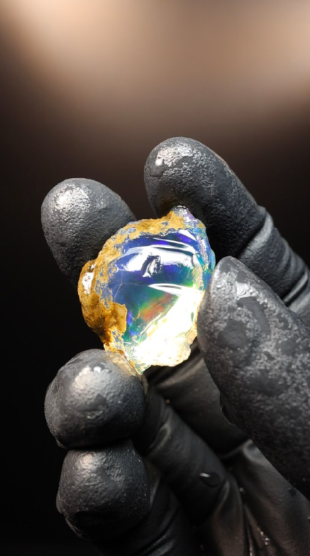 5.72g Rough Specimen