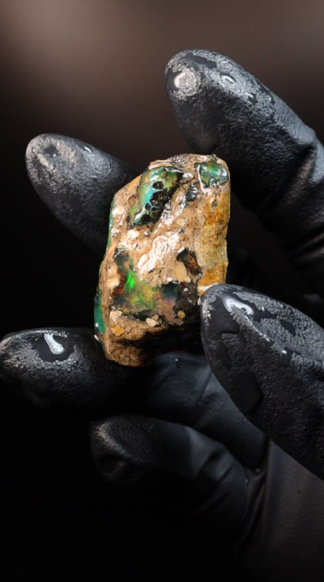 11.08g Rough Specimen