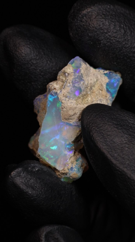 4.43g Rough Specimen