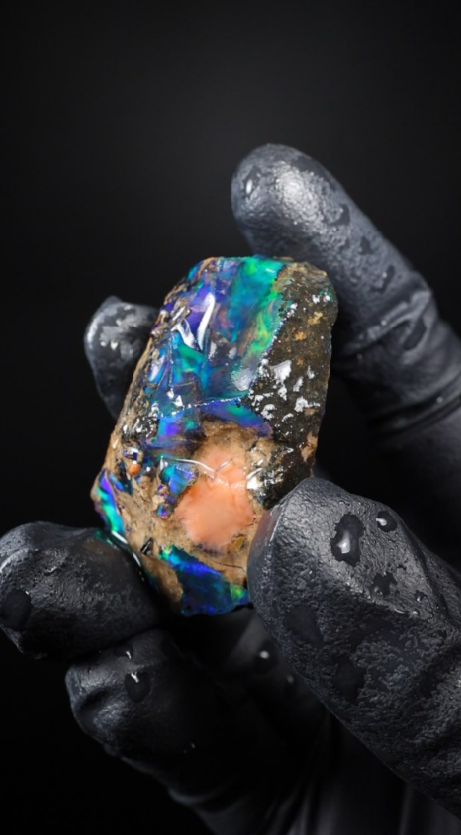 28.47g Rough Specimen