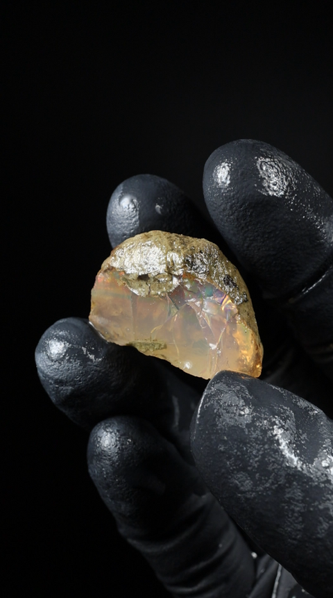 7.99g Rough Specimen
