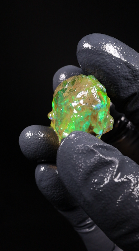 9.84g Rough Specimen