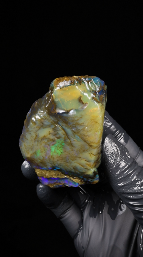 107.17g Rough Carbon Specimen