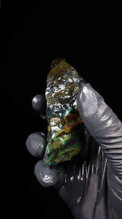 100.73g Rough Carbon Specimen