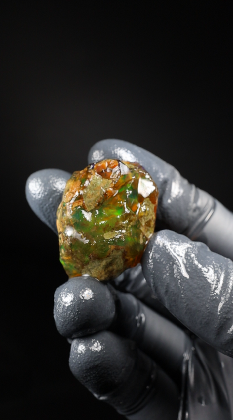 15.79g Rough Specimen