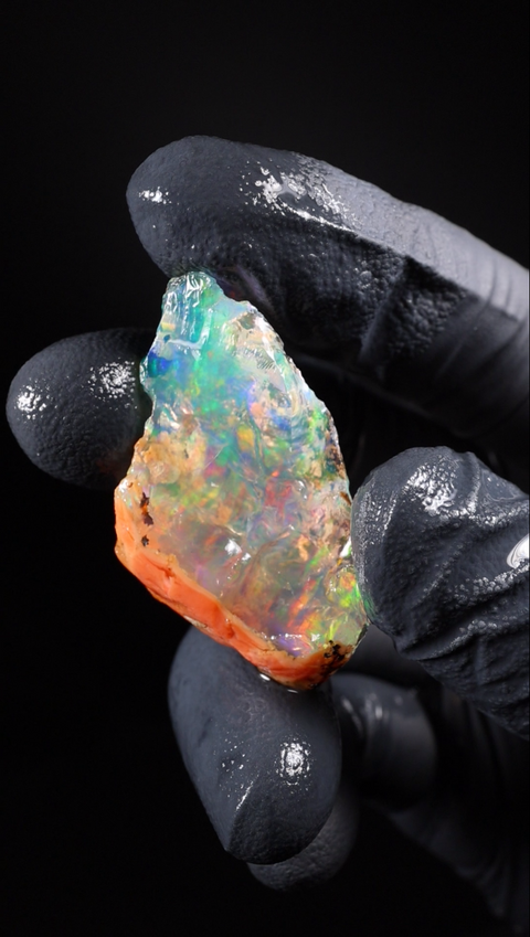 7.79g Rough Specimen
