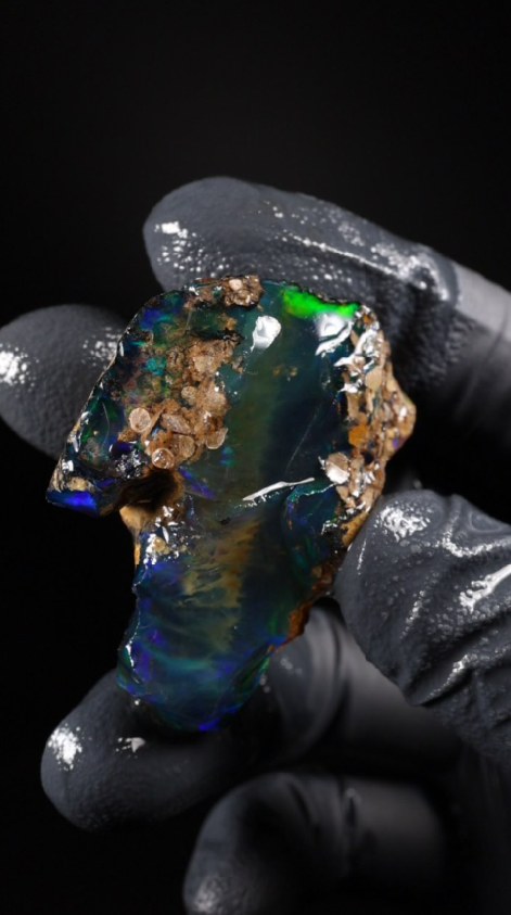 16.74g Rough Specimen