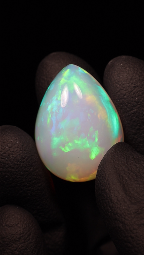24.05ct Teardrop Cabochon